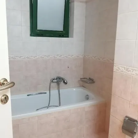 Spacious In City Center